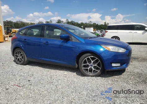 2018 Ford Focus Sel z USA, uszkodzony, nr VIN 1FADP3M28JL284607